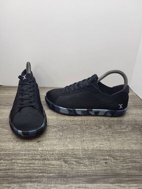 Flux Adapt Trainer Black Camo Womens Sz7.5 Mens Sz 6.5 Athletic Shoes Sneakers